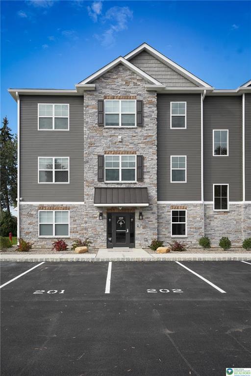 Foto del edificio - 1210 Eaton Ave