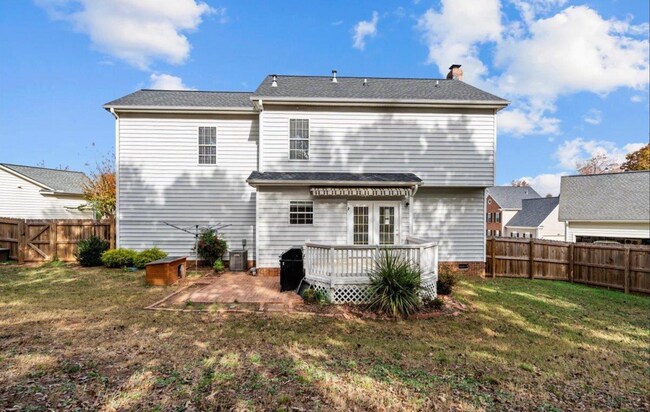 Building Photo - 328 Thornbush Ct