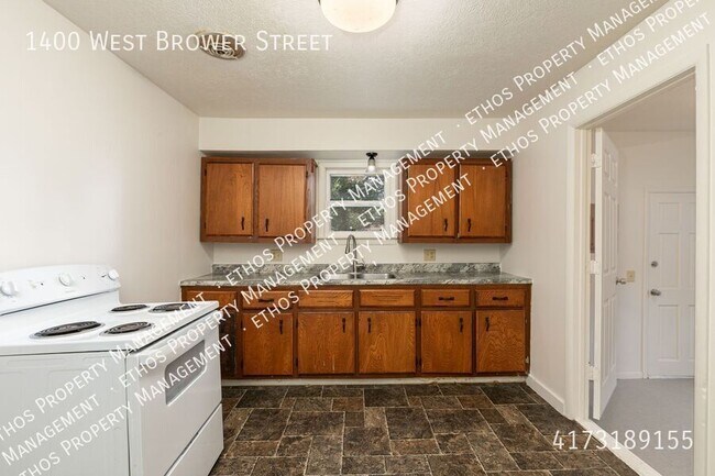 Foto del edificio - 1400 W Brower St