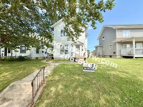 Building Photo - 3209 Fairfield Ave