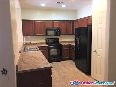 Building Photo - 44430 Caven Dr