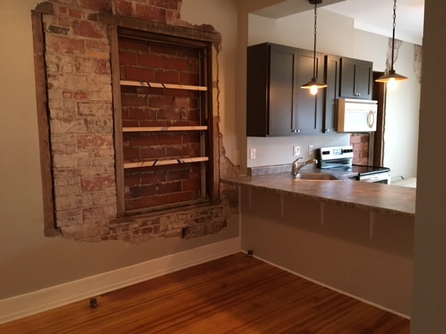Exposed brick look - 219 5th St