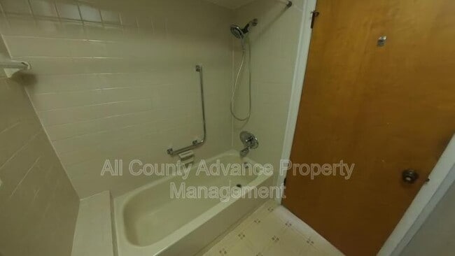 Foto del edificio - 6189 Chesham Dr