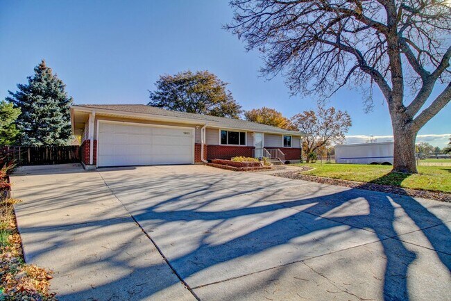 Front - 1962 S Estes St