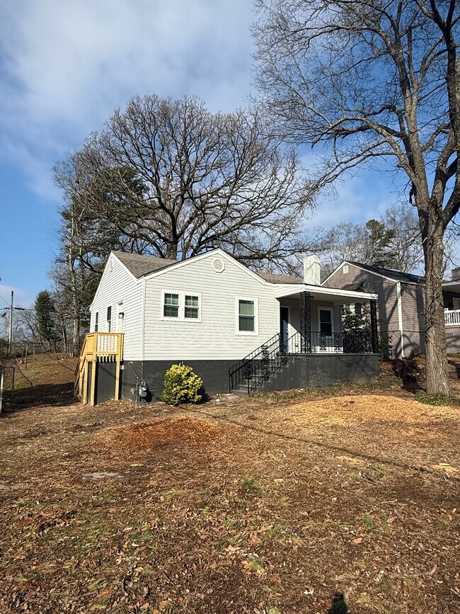 Building Photo - 7400 Rome Ave