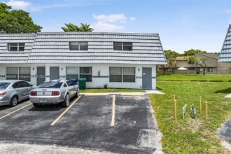 Building Photo - 2021 NW 59th Terrace