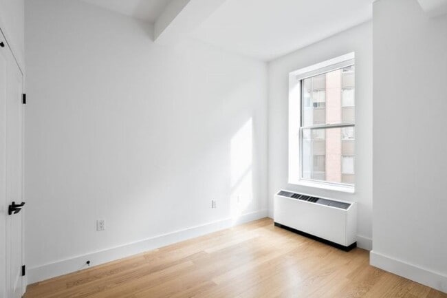 Building Photo - 2 bedroom in NEW YORK NY 10005