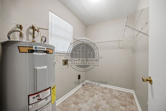 Building Photo - 5487 Sombra Del Lago Dr