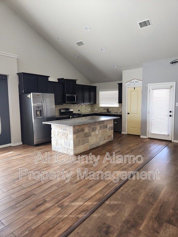 Foto del edificio - 2811 Sanderling Way