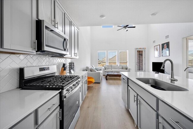 Foto del edificio - 420 Deerpath St