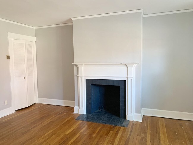 Building Photo - 6650 Chestnut St