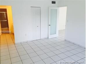 Foto del edificio - 3944 NE 167th St