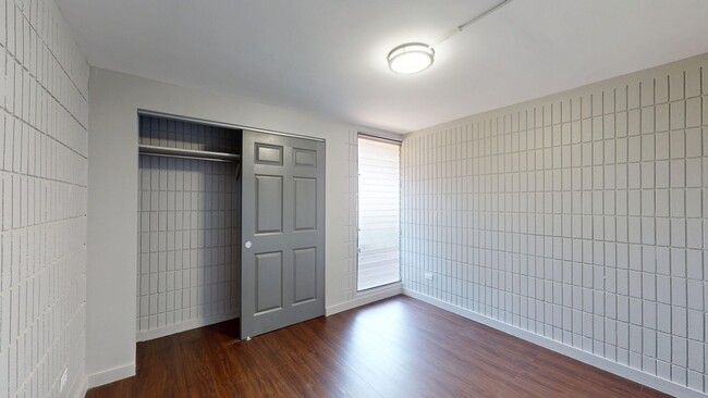 Building Photo - Newly Renovated and Upgraded 3BR/2BA in Pr...