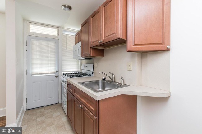 Foto del edificio - 2234 Simon St