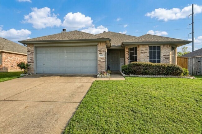 Building Photo - 707 Overton Dr