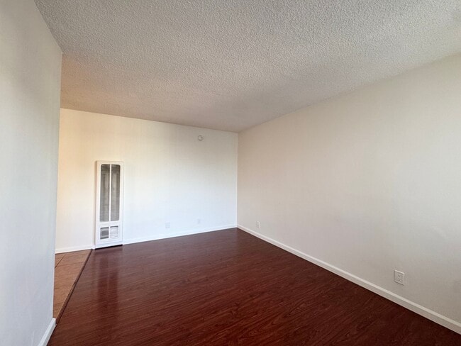 Photo - 2002 Thurman Ave. Apartment