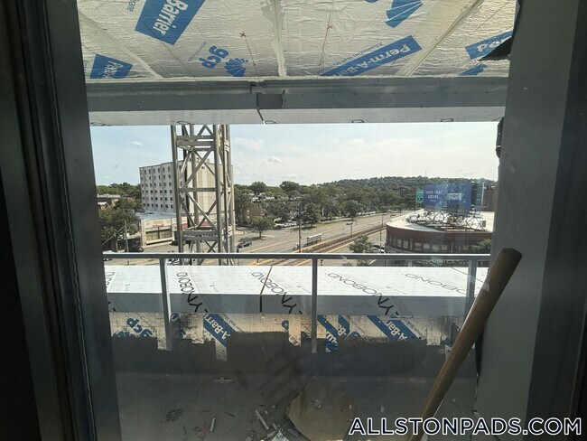 Building Photo - 1079 Commonwealth Ave