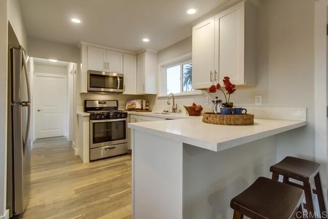 Building Photo - 603 Sunset Dr