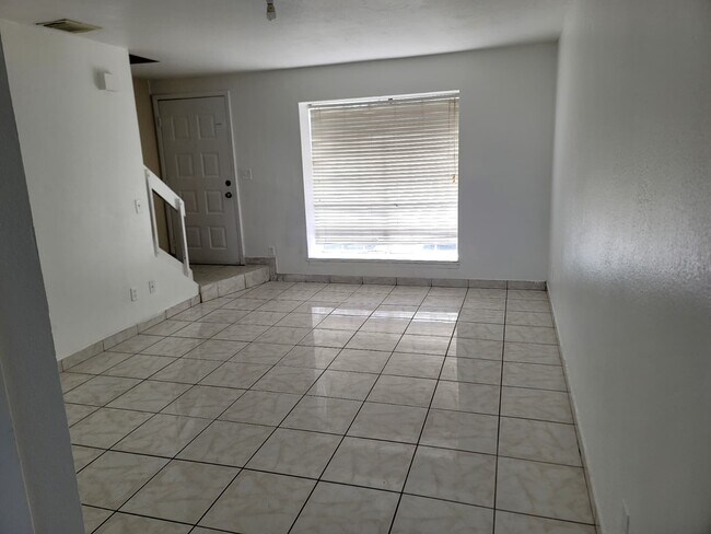 Building Photo - 3213 Windover Ave
