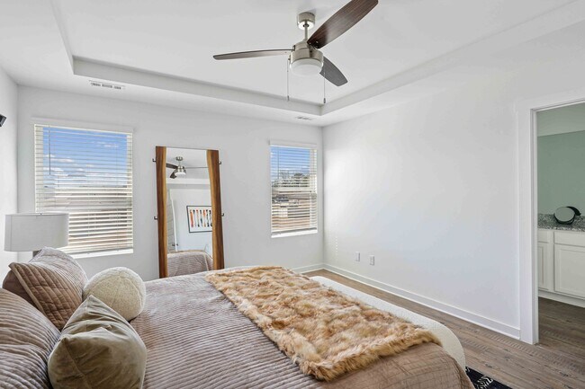 Foto del edificio - Elio at Research Park | Townhomes for Rent