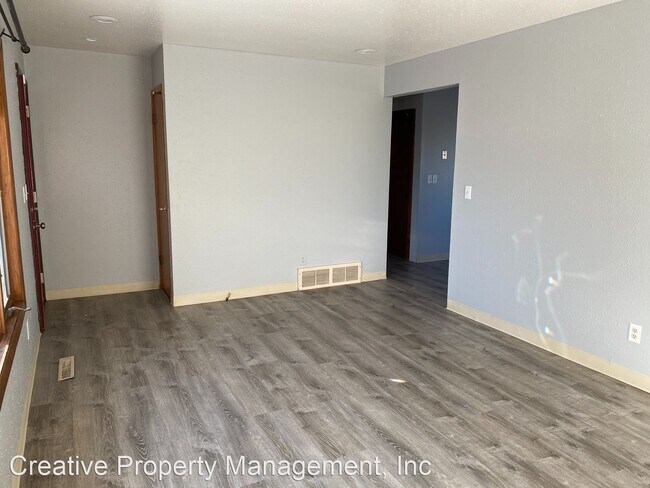 Building Photo - 4 br, 2 bath House - 2617 5th St NW