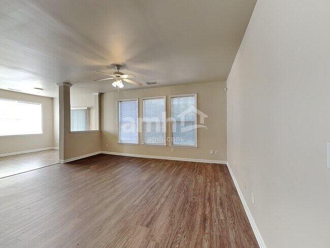 Building Photo - 2673 Blowing Wind Cir