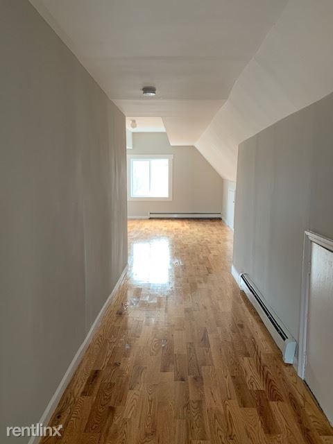 Building Photo - 4 br, 1 bath  - 14 Alling St