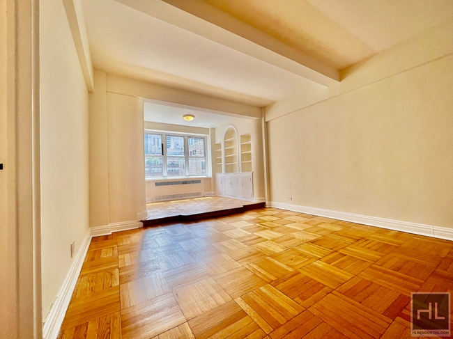 Building Photo - EAST 56 STREET