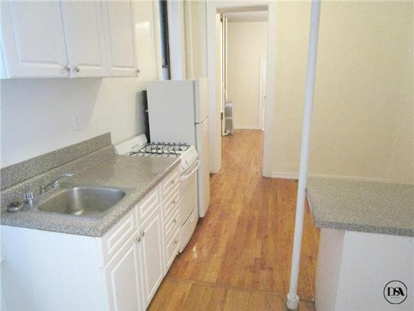 Building Photo - 273 E 3rd St