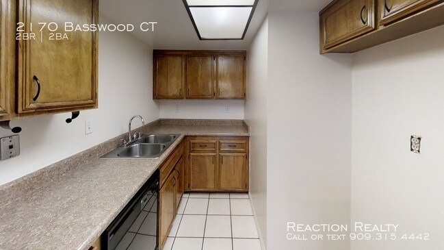 Foto del edificio - 2170 Basswood Ct