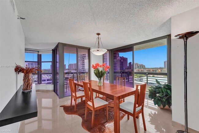 Foto del edificio - 3 br, 3 bath House - 3500 Mystic Pointe Dr...