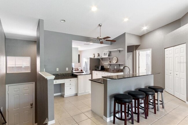 Building Photo - 5406 Admiral Way