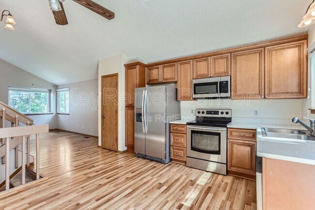 Foto del edificio - 460 E Arden Cir