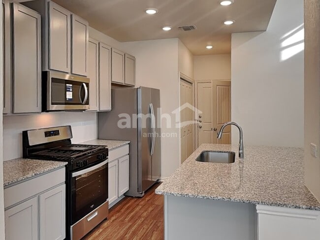 Foto del edificio - 2723 Spencebrook