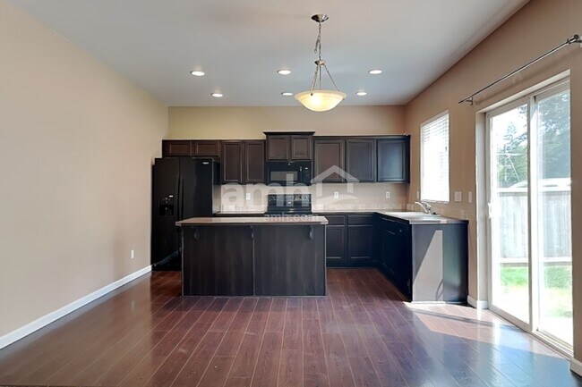 Foto del edificio - 19125 87th Ave Ct E