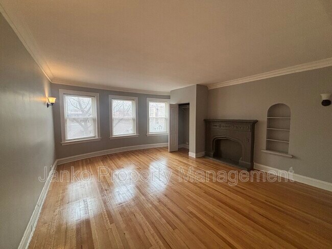 Foto del edificio - 8348 S Maryland Ave