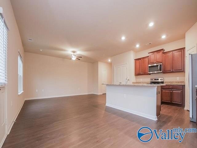 Foto del edificio - 1037 Pilgrim Ln