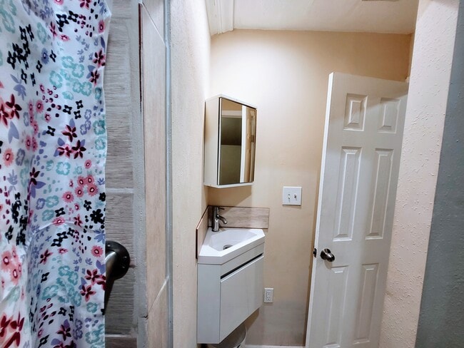 Foto del edificio - Woodland Village B