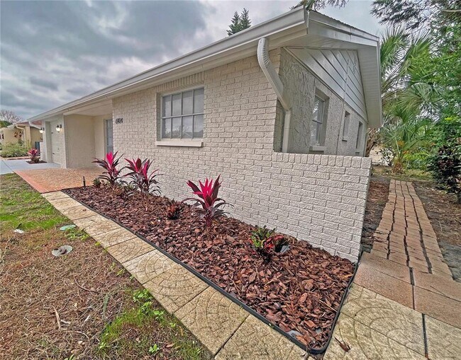 Foto del edificio - 6904 Tierra Verde St