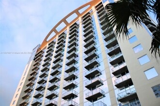 Building Photo - 155 S Court Ave