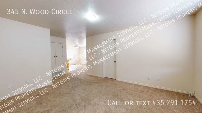 Building Photo - Pet Friendly 3 Bedroom 2 bath Twinhome