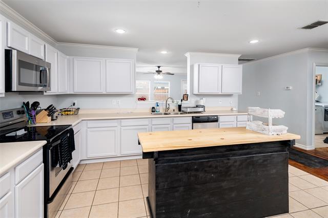 Foto del edificio - 1114 Fox Trail Dr