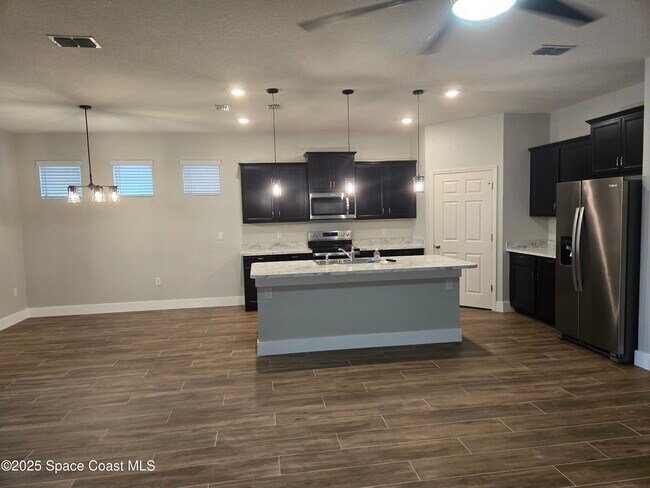 Building Photo - 4484 Magenta Isles Dr