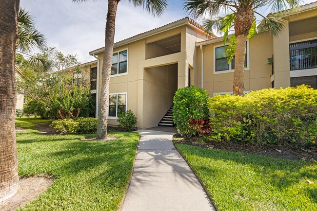 Foto del edificio - 4045 Crockers Lake Blvd