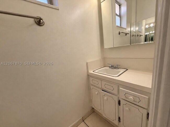 Foto del edificio - 20200 NE 29th Ct