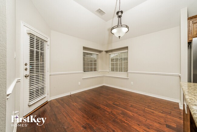 Building Photo - 1225 Little Gull Dr