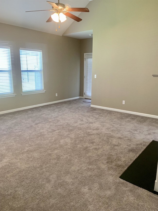 Building Photo - 4616 Rosser Loop Dr