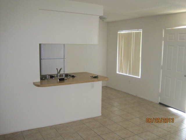 Building Photo - 2 Bedroom Condo in Indian Palms!