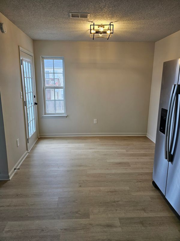 Building Photo - 101 Rampart St