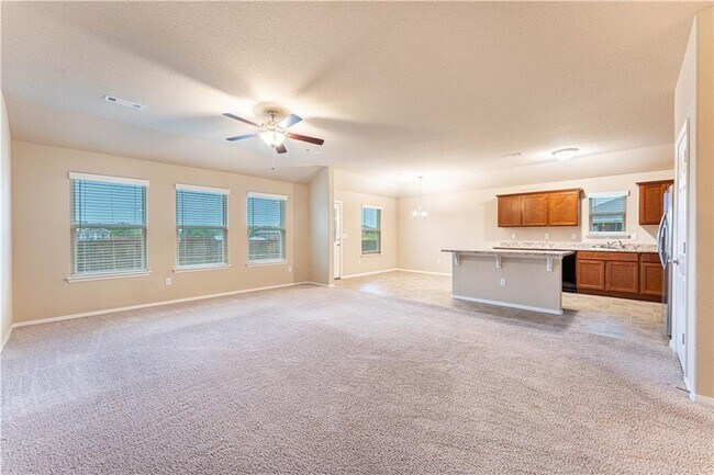 Building Photo - 6702 SW Pilgrim Rd